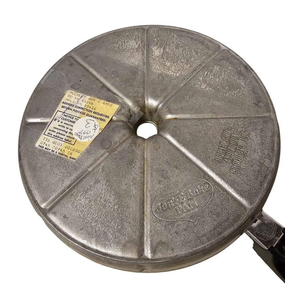 Vintage Northland Aluminum Jon'E Bake Pan 8 Wedge Cornbread Scone  Nordic Ware